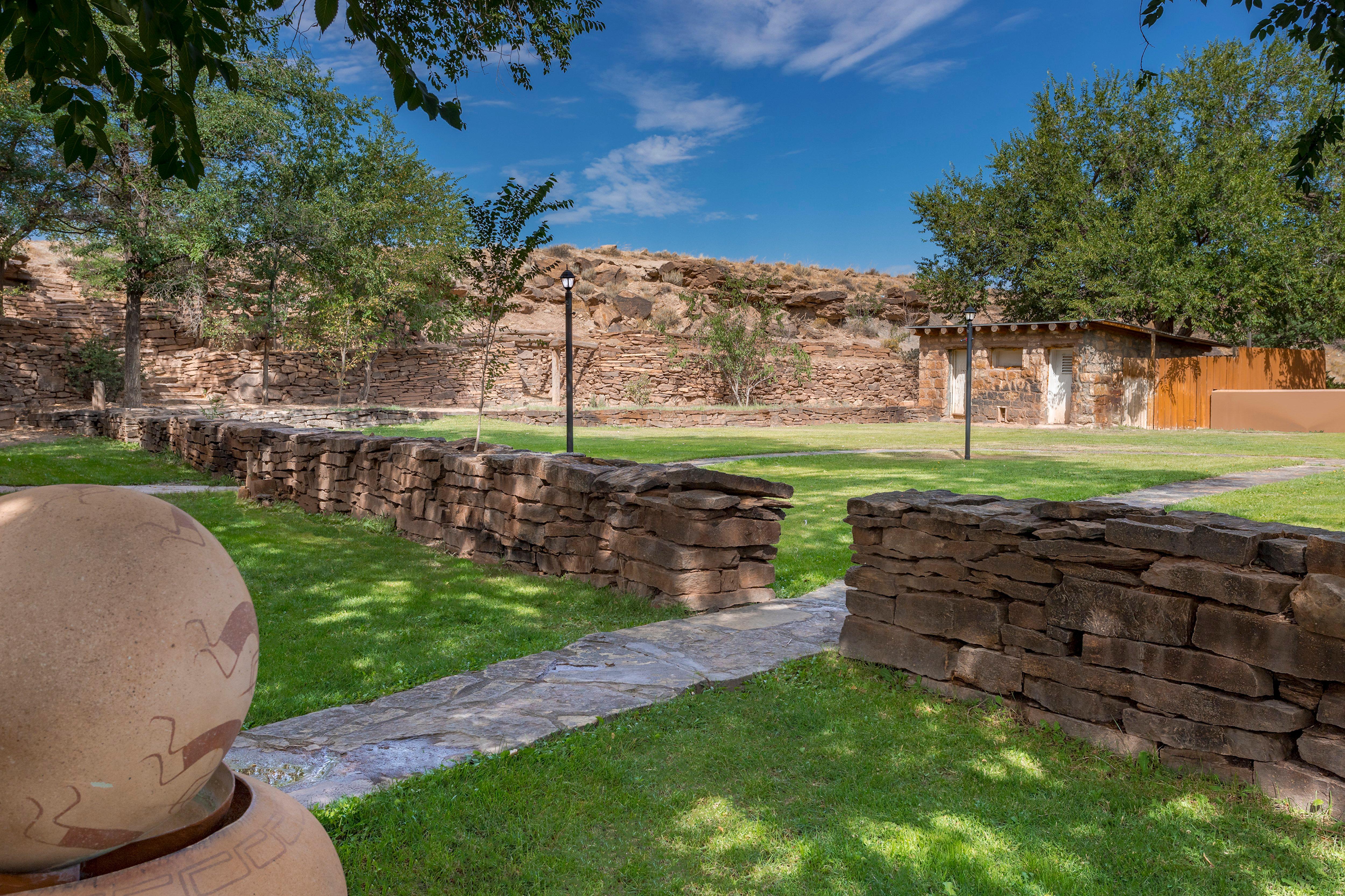 Holiday Inn Canyon De Chelly-Chinle By Ihg Exterior foto
